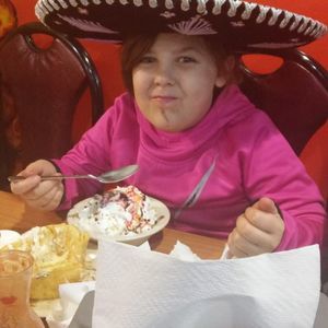 Meet your Posher, Lori